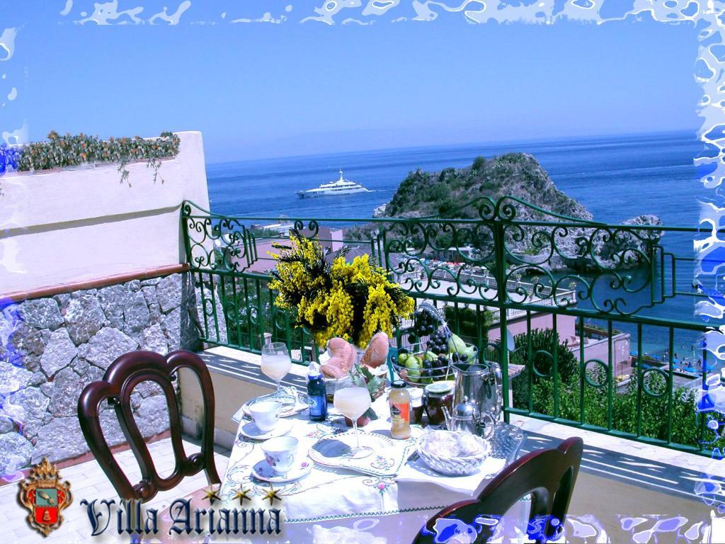 Villa Arianna B&B Taormina Exterior photo